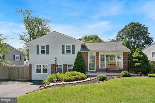 2434 W Helms Mnr, UPPER CHICHESTER, PA, 19061-3326 | Card Image