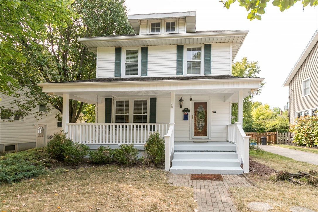 Telford Ave, Oakwood, OH 45419