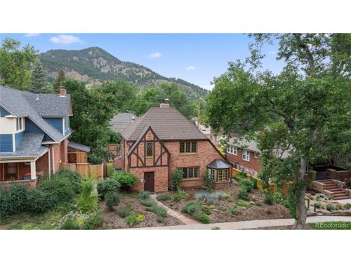 911 Lincoln Pl, Boulder, CO, 80302-7233 | Card Image