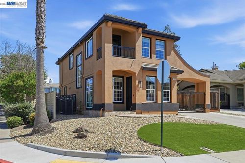1499 Aspen Ct, Livermore, CA, 94551-8325 | Card Image