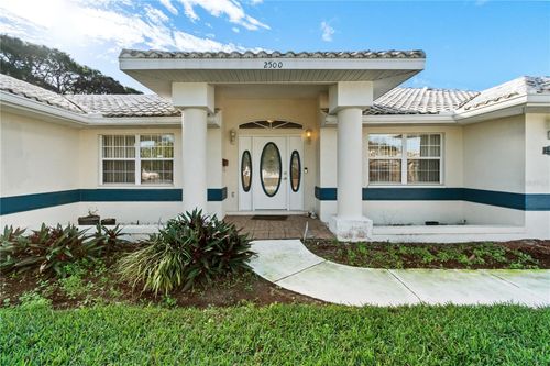2500 62nd Ave S, ST PETERSBURG, FL, 33712-5242 | Card Image
