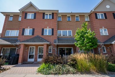 516 - 1400 The Esplanade N, Condo with 3 bedrooms, 3 bathrooms and 1 parking in Pickering ON | Image 1