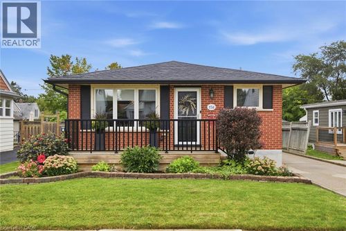 156 Hickory St, Cambridge, ON, N3H4E8 | Card Image