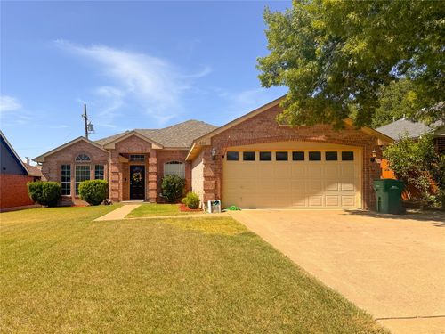 610 Brookside Dr, Cedar Hill, TX, 75104-4709 | Card Image