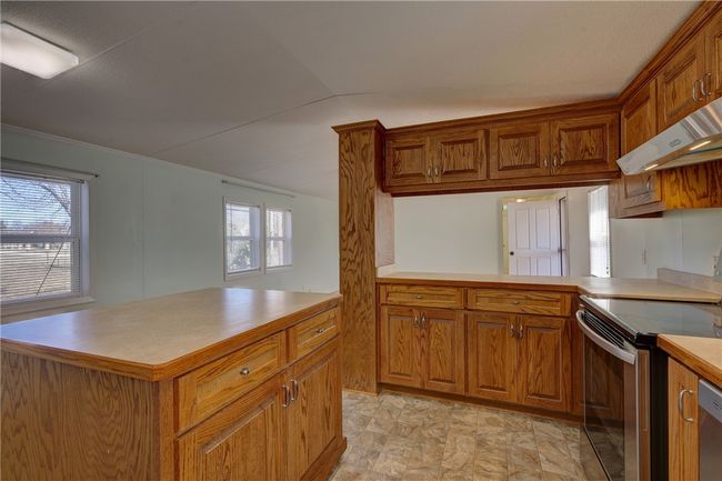 117 E Denmark St, House other with 3 bedrooms, 2 bathrooms and 2 parking in Walnut Springs TX | Image 14
