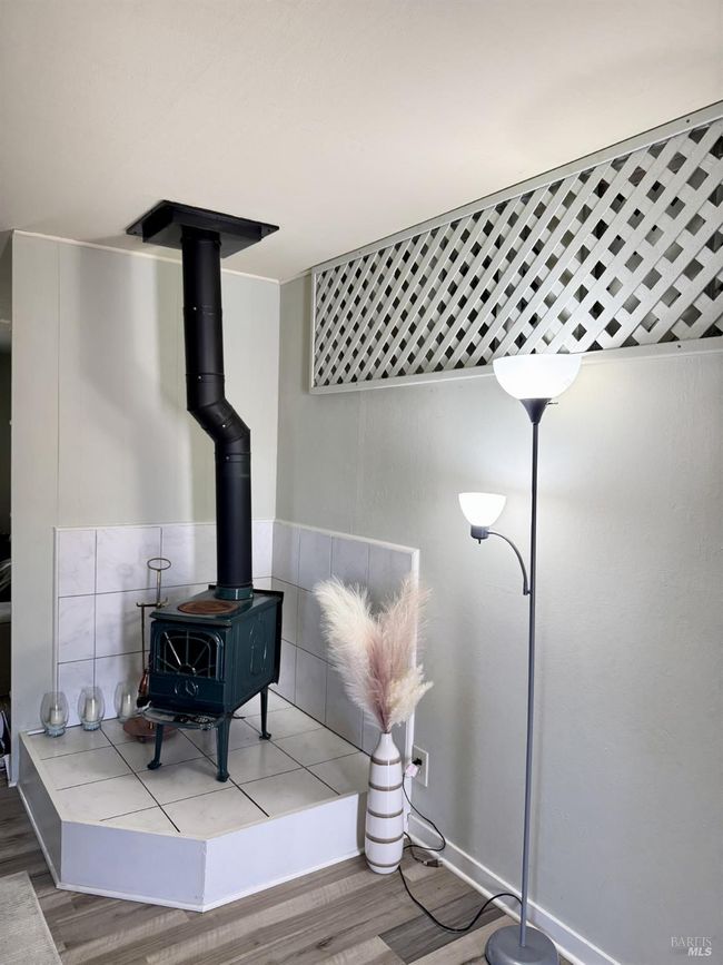 811 Broadway St, House other with 2 bedrooms, 1 bathrooms and 2 parking in Fairfield CA | Image 7
