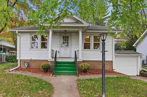 831 N Hastings Way, Eau Claire, WI, 54703-3305 | Card Image