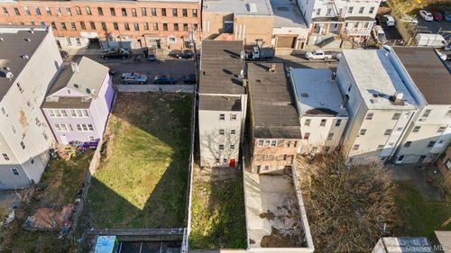 151 School St, Yonkers, NY, 10701-4863 | Card Image