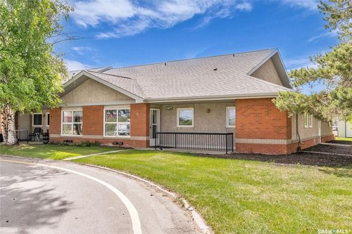 11-95 Main St, Hague, SK, S0K1X0 | Card Image