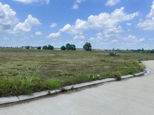 3590 Trenton Ln, Beaumont, TX, 77706 | Card Image