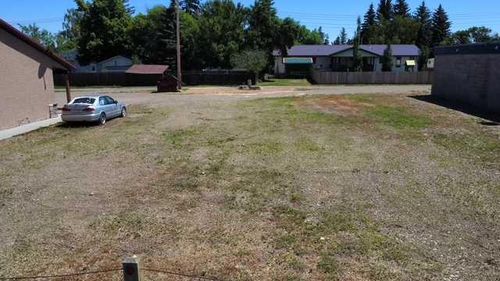 117 Centre Street, Duchess, AB, T0J0Z0 | Card Image