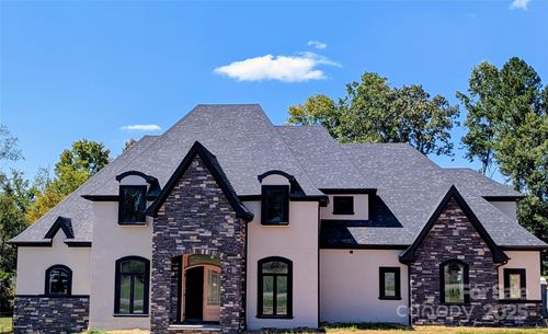 110 Hunts Landing Dr, Mooresville, NC, 28117-9597 | Card Image