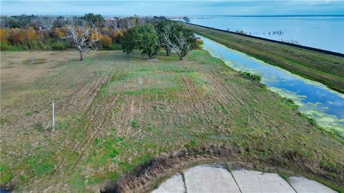 15A Yacht Pen Ln, Lafitte, LA, 70067 | Card Image