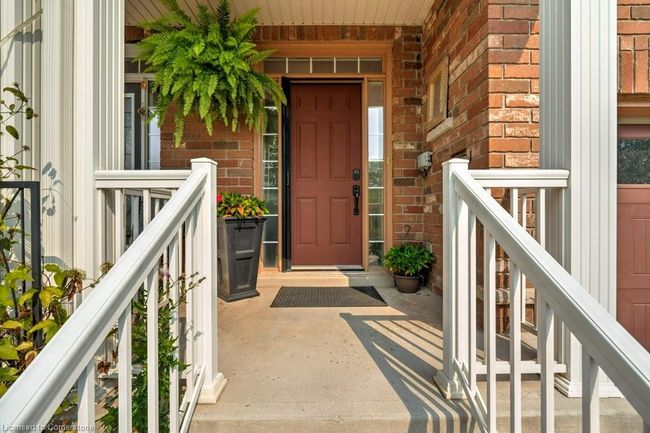 79 Browview Dr, Townhouse with 3 bedrooms, 3 bathrooms and 3 parking in Waterdown ON | Image 5