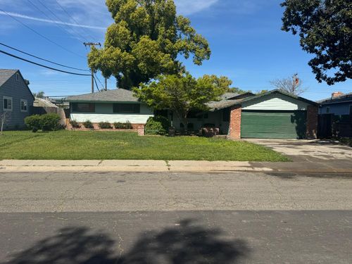 4613 B Parkway, Sacramento, CA, 95823 | Card Image