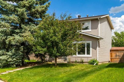88 Faldale Close Ne, Calgary, AB, T3J1V9 | Card Image