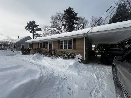 121 Mccarthy St, Manchester, NH, 03104-1546 | Card Image