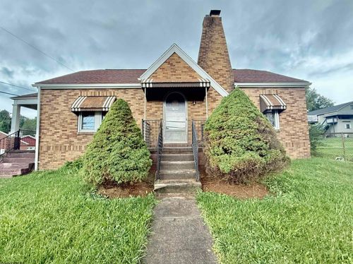 899 Country Club Road, Fairmont, WV, 26554 | Card Image