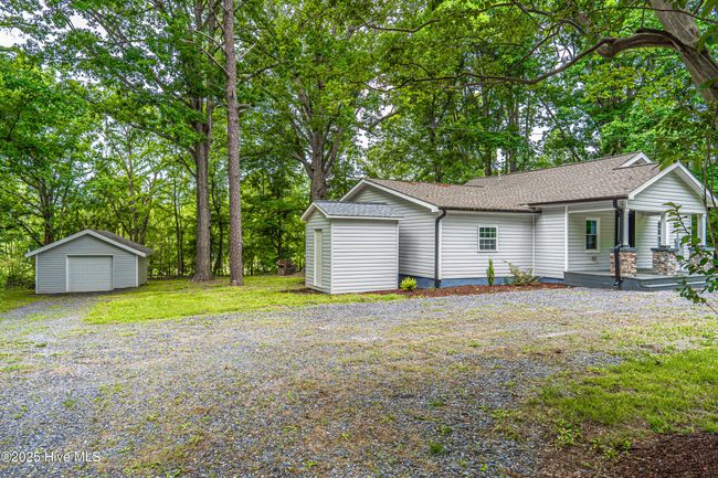 2396 Putnam Glendon Rd, House other with 3 bedrooms, 2 bathrooms and 2 parking in Carthage NC | Image 7