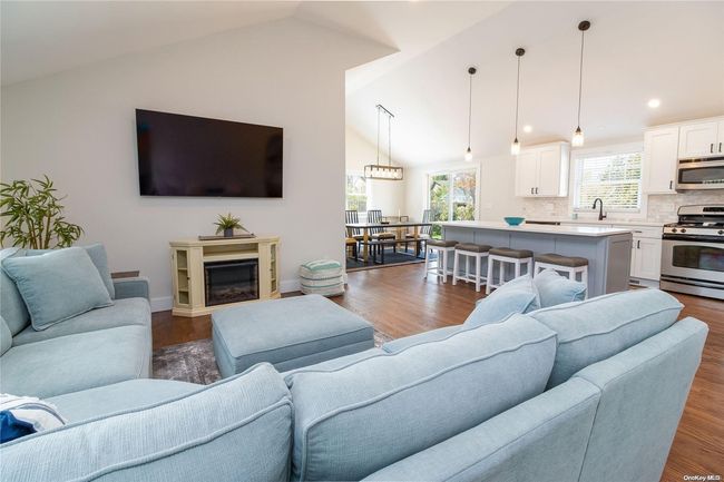 Open Concept Living | Image 5