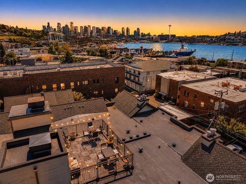 301-2035 Eastlake Ave E, Seattle, WA, 98102-7219 | Card Image