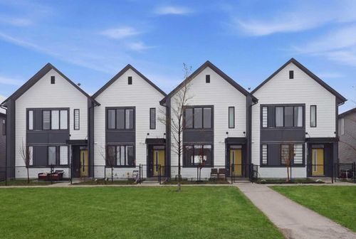 224 S Point Greenway Sw, Airdrie, AB, T4B5P4 | Card Image
