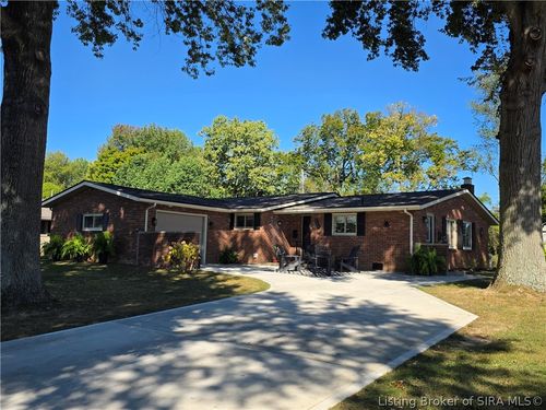 208 Wildwood Dr, Madison, IN, 47250-2940 | Card Image
