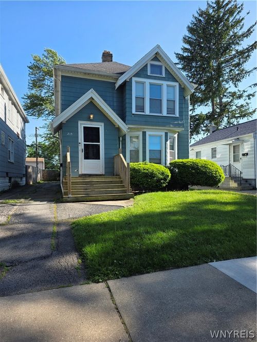 215 Saint Lawrence Ave, Buffalo, NY, 14216-1361 | Card Image