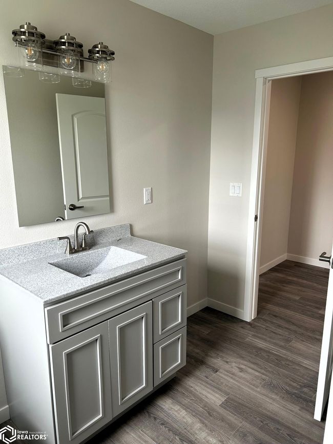 906 4 Th St, Home with 4 bedrooms, 2 bathrooms and 6 parking in Victor IA | Image 21