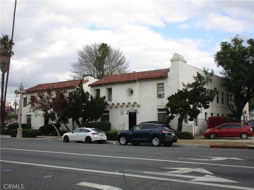 3260 Main St, Riverside, CA, 92501-2575 | Card Image