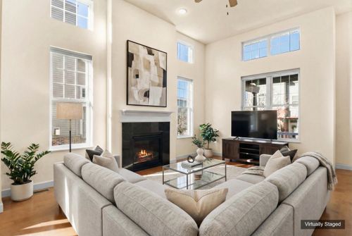 15 Rose Quartz Way, Fitchburg, WI, 53711-4912 | Card Image