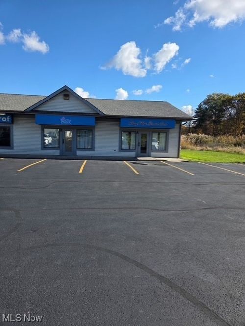 7633 South Ave, Youngstown, OH, 44512-4734 | Card Image