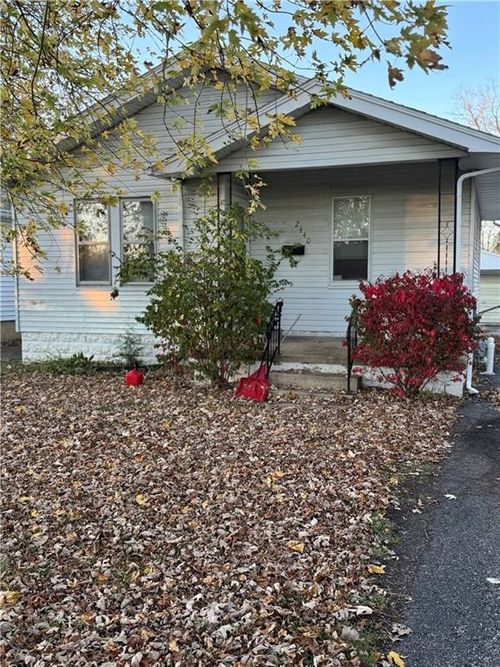 2440 E Wood St, Decatur, IL, 62521-2241 | Card Image