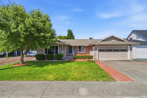 7581 Bonita Ave, Rohnert Park, CA, 94928-3816 | Card Image