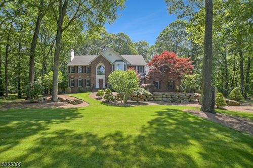 4 Knollwood Ter, Chester Twp, NJ, 07869-3012 | Card Image