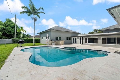 11811 Sw 82nd Rd, Miami, FL, 33156-5106 | Card Image