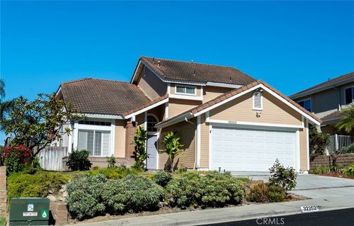 32252 Ridgeway Ave, Laguna Niguel, CA, 92677-4229 | Card Image