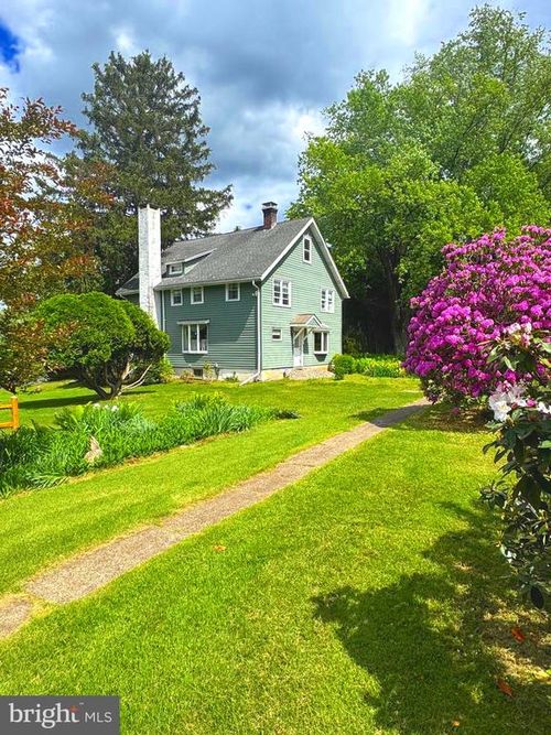 1396 River Rd, UPPER BLACK EDDY, PA, 18972-9753 | Card Image