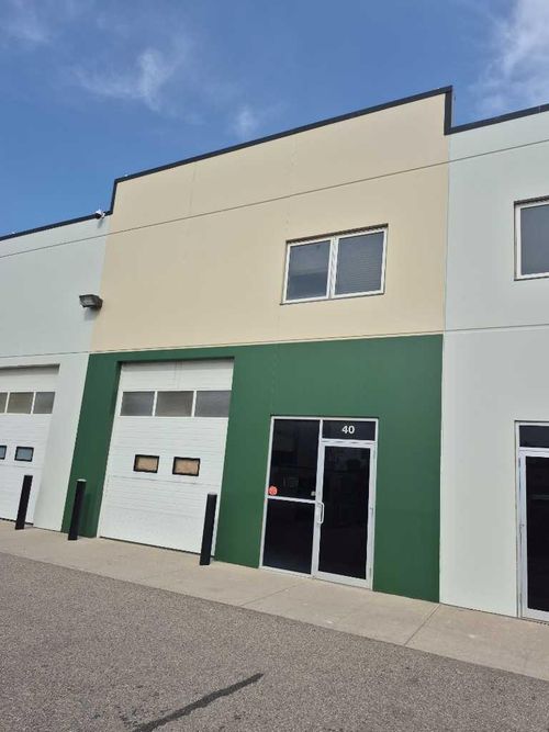 {{alt}} | Card Image