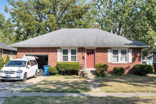 1809 Olive St, Highland, IL, 62249-2557 | Card Image