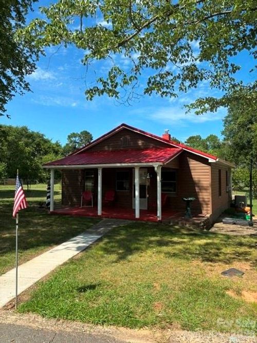 529 Cedar St, Troutman, NC, 28166-9736 | Card Image