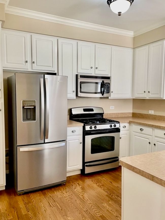 0 - 24107 W Walnut Cir, Home with 2 bedrooms, 3 bathrooms and null parking in Plainfield IL | Image 6