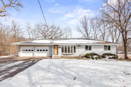 7662 Pioneer Rd, Wyoming, MN, 55092-8315 | Card Image