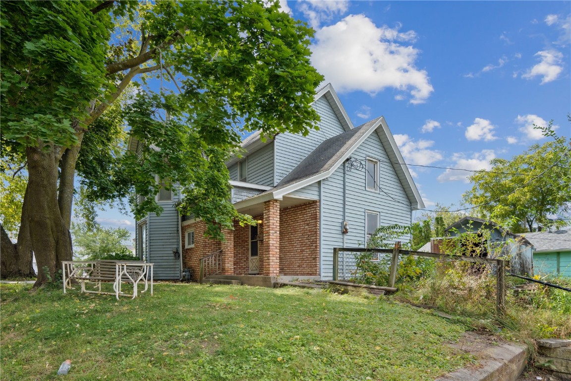 Main St, Lisbon, IA 52253