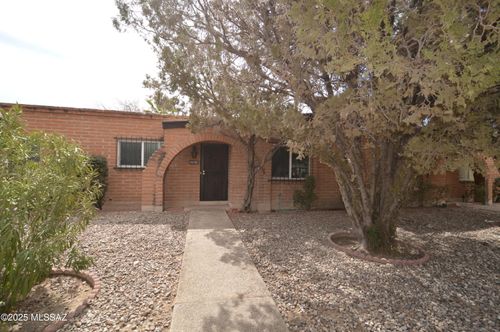 4438 E Fort Lowell Rd, Tucson, AZ, 85712-1107 | Card Image