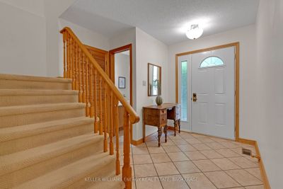 412 Aztec Dr, House other with 3 bedrooms, 2 bathrooms and 5 parking in Oshawa ON | Image 3