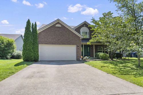 332 Meadow Valley Rd, Lexington, KY, 40511-8620 | Card Image