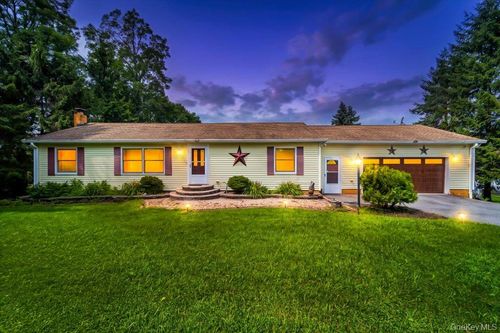 46 Harmony Hill Rd, Pawling, NY, 12564-2020 | Card Image