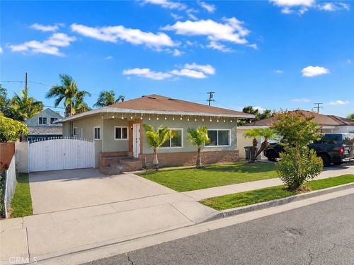 2980 Oakwood Ave, Lynwood, CA, 90262-2421 | Card Image