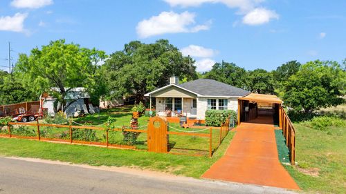 808 Pecan Ln, Cottonwood Shores, TX, 78657-9472 | Card Image